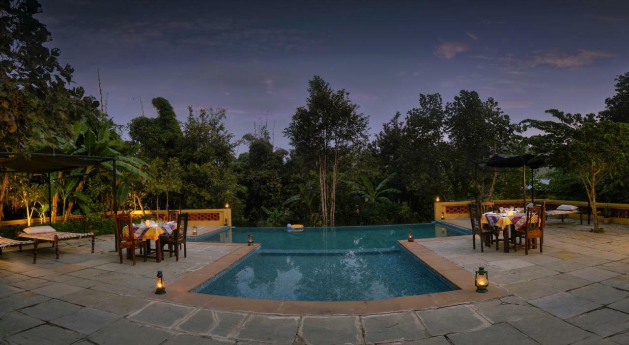 Courtyard House Hotel Kanha Exterior photo